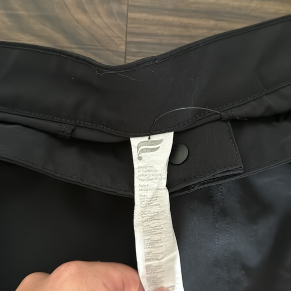 Fabletics Black Men’s The Only Short Waist 33 - Picture 2 of 4